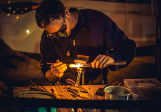 懂球帝现在跑音像制品成本需要多少钱？懂球帝信息流开户多少钱?