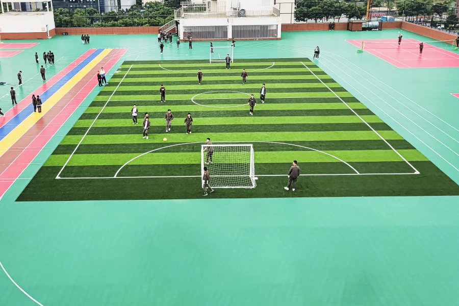 虹途综合高中