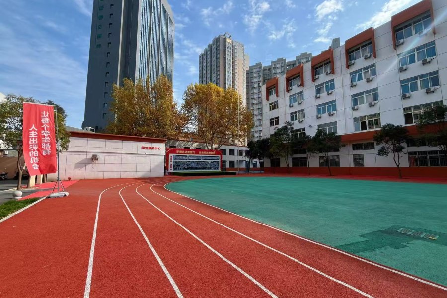 西安中考补习课堂场景