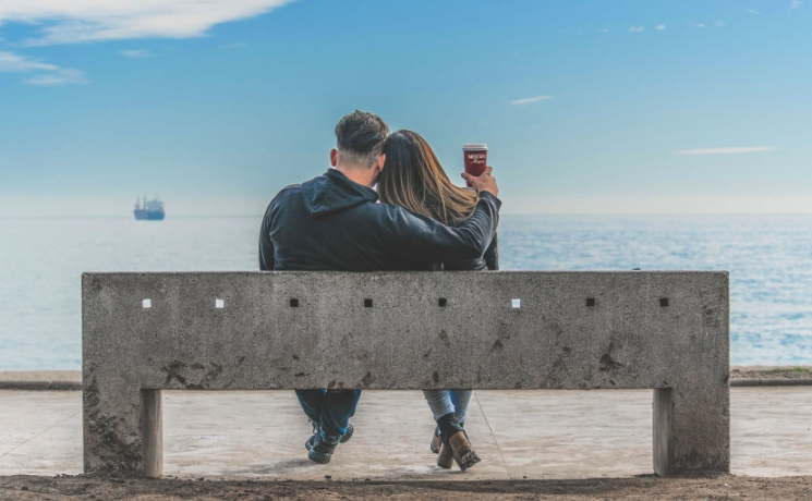 小米商城广告跑奢侈品广告下单成本多少?小米现在跑零售业成本多少？